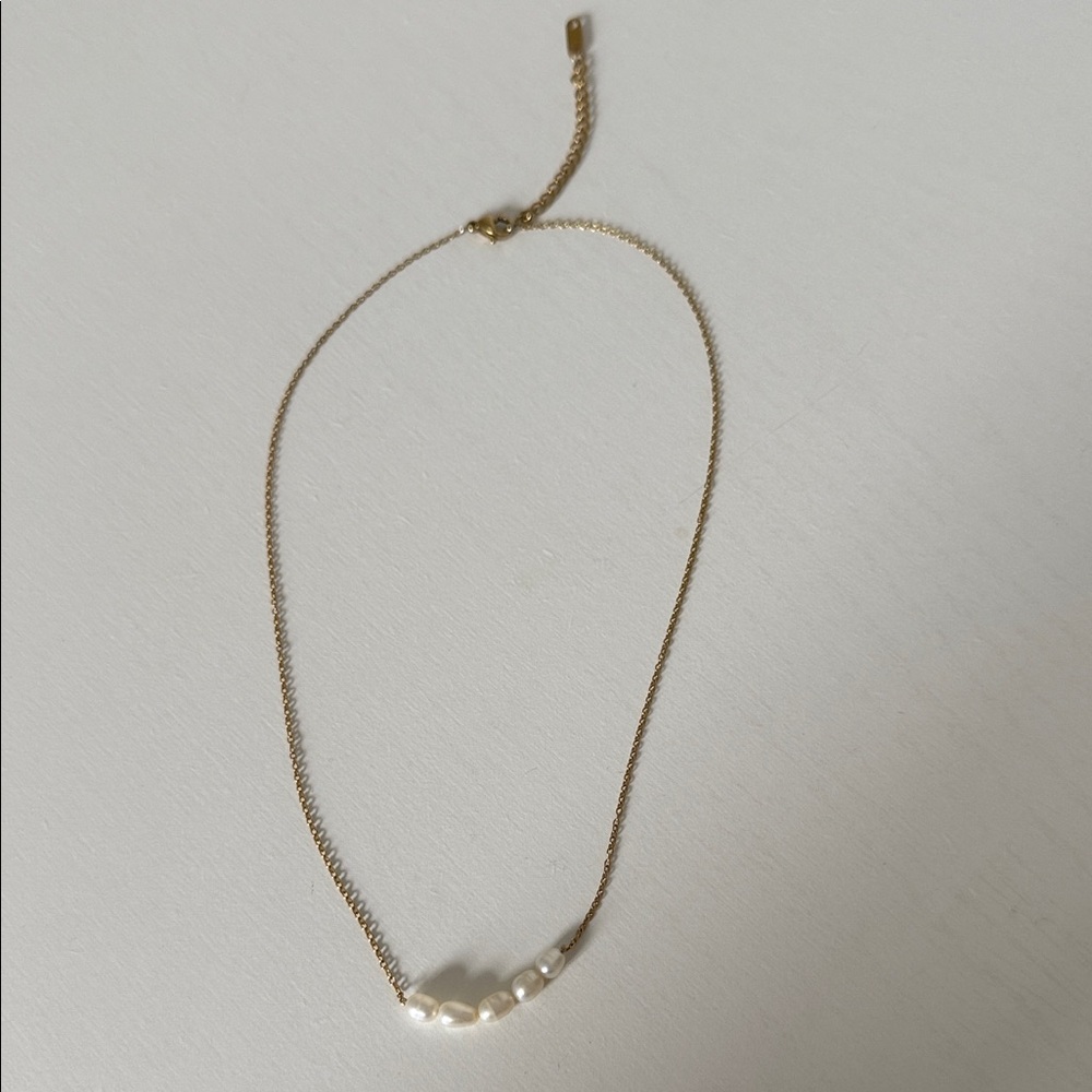 Gold and Pearl Necklace